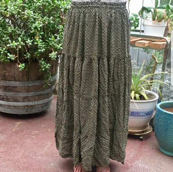 Romeo Romeo 36" long skirt 25" waist - Picture 3 of 5